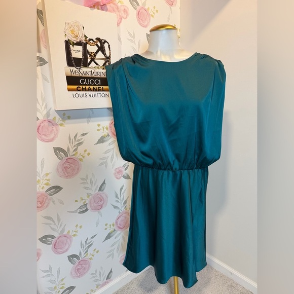 Astr Dresses & Skirts - ASTR Teal Dress